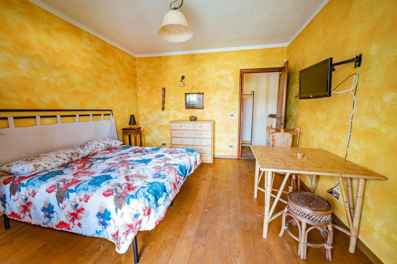 Arziga Bed & Breakfast Chieri Bagian luar foto
