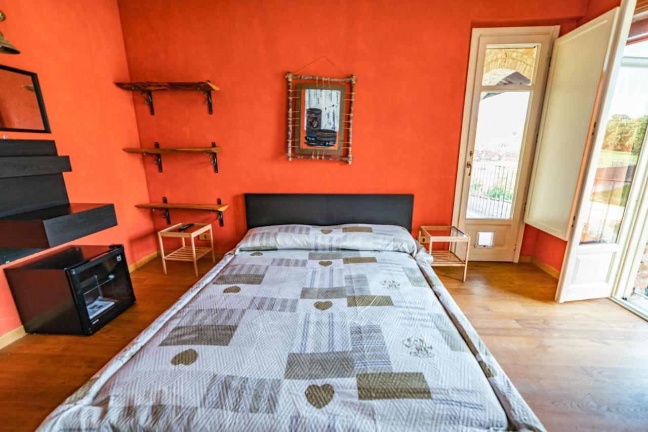 Arziga Bed & Breakfast Chieri Bagian luar foto