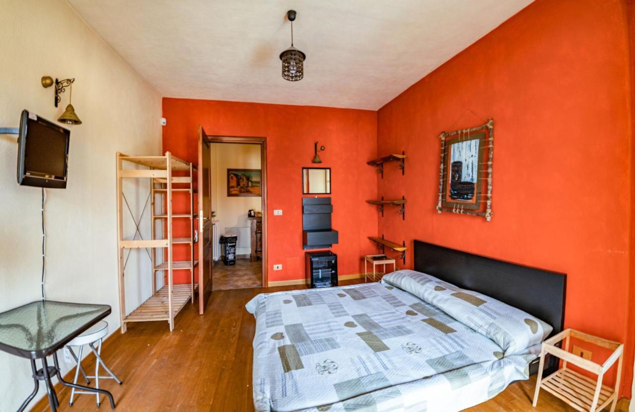 Arziga Bed & Breakfast Chieri Bagian luar foto