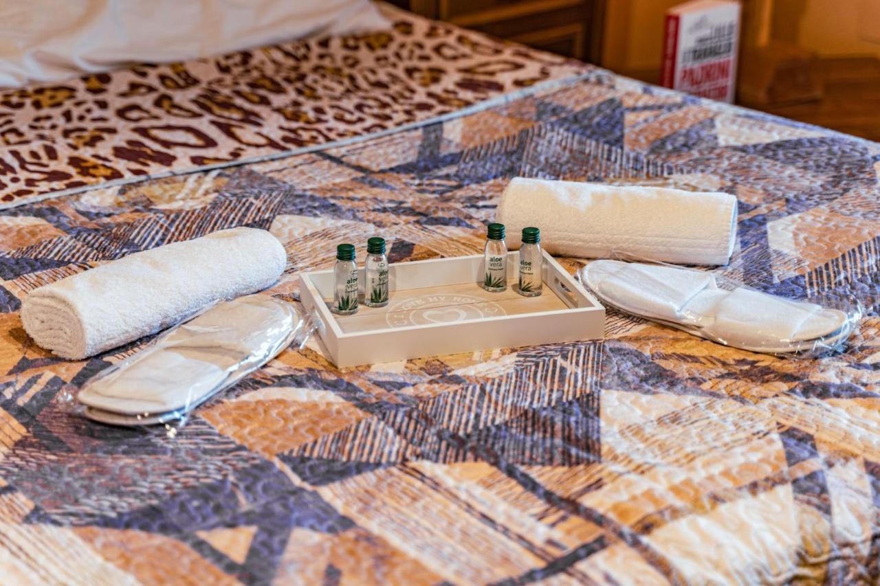 Arziga Bed & Breakfast Chieri Bagian luar foto