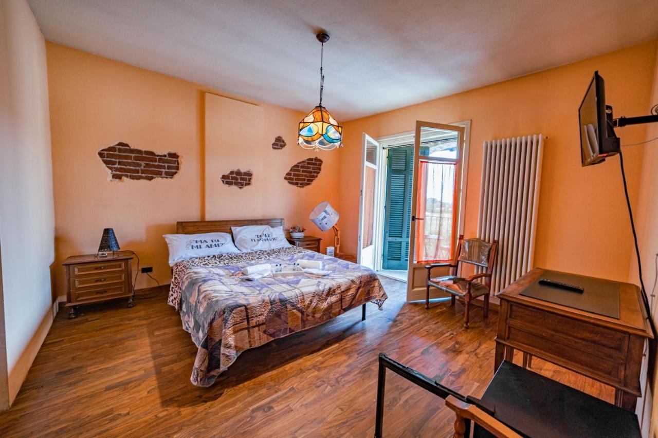 Arziga Bed & Breakfast Chieri Bagian luar foto