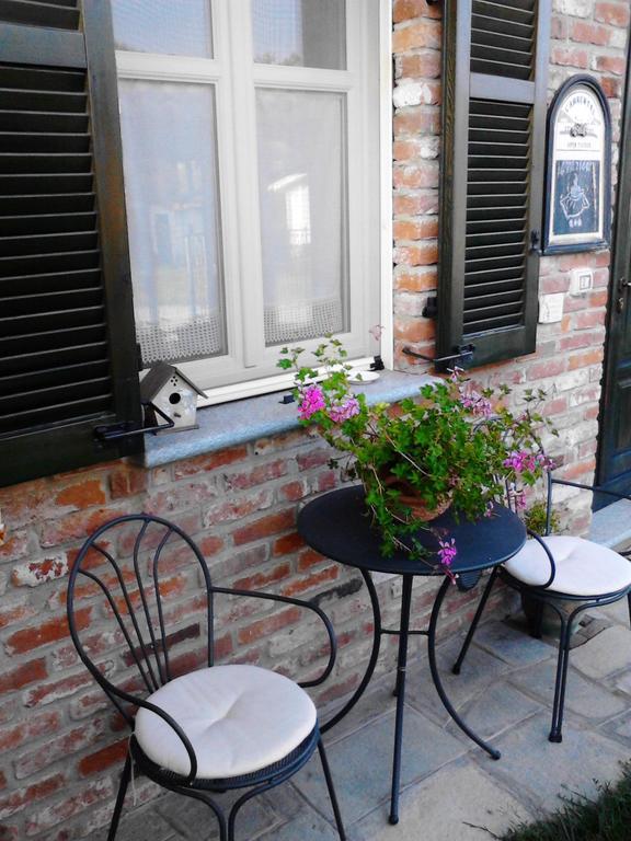 Arziga Bed & Breakfast Chieri Bagian luar foto